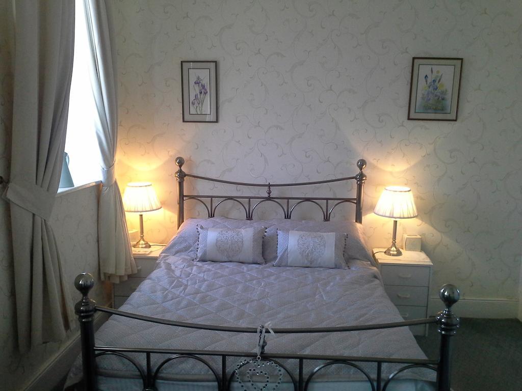 Green Bank Guest House Barrow-in-Furness Szoba fotó