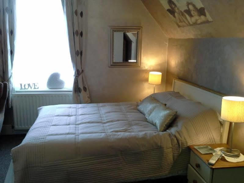 Green Bank Guest House Barrow-in-Furness Kültér fotó